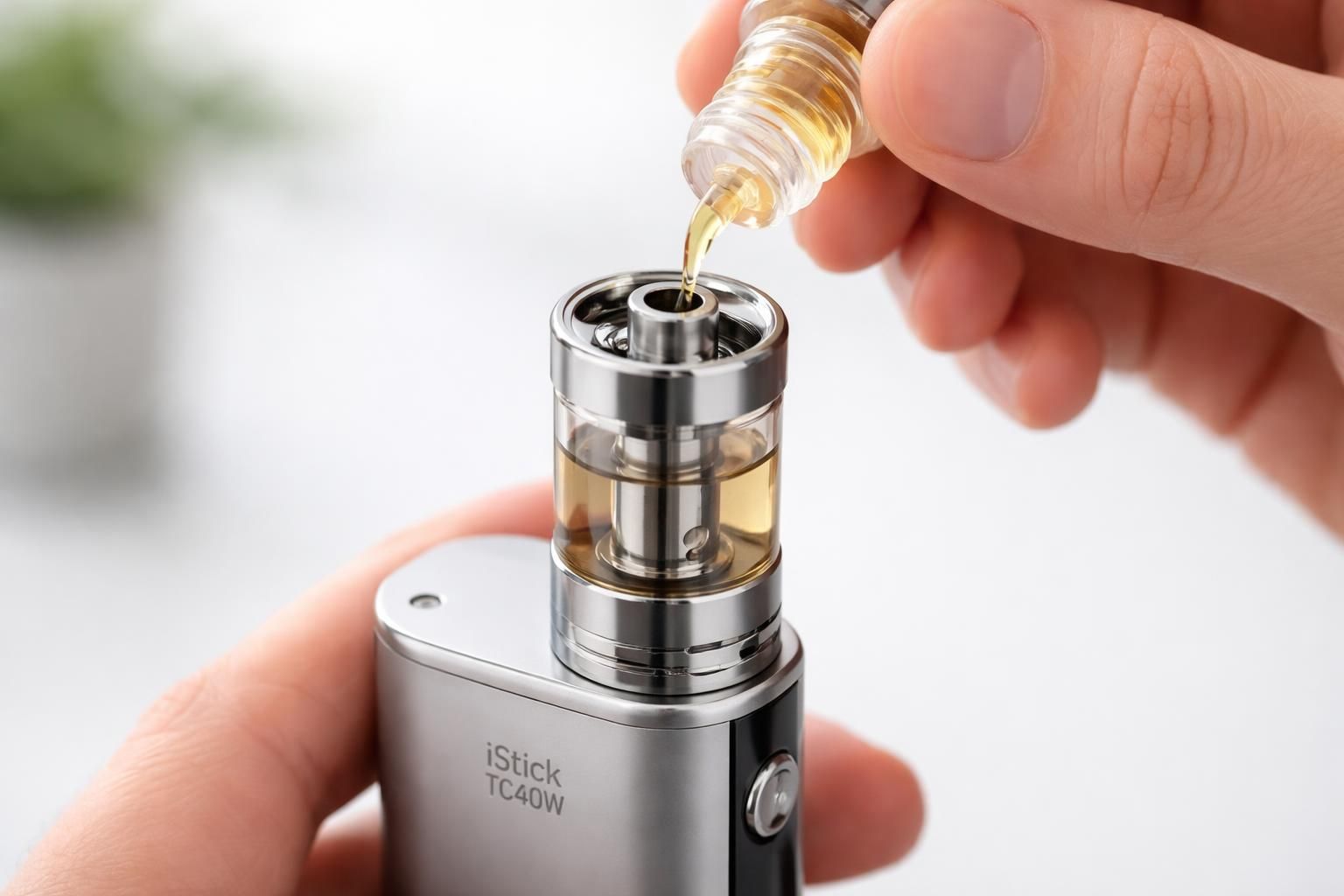 apprenez à remplir votre cigarette électronique istick tc40w sans fuites grâce à notre guide simple et efficace. astuces et étapes pour une utilisation optimale.